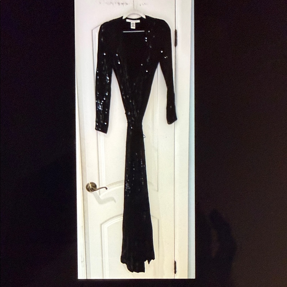 Diane Von Furstenberg Elegant Black Sequin Gown